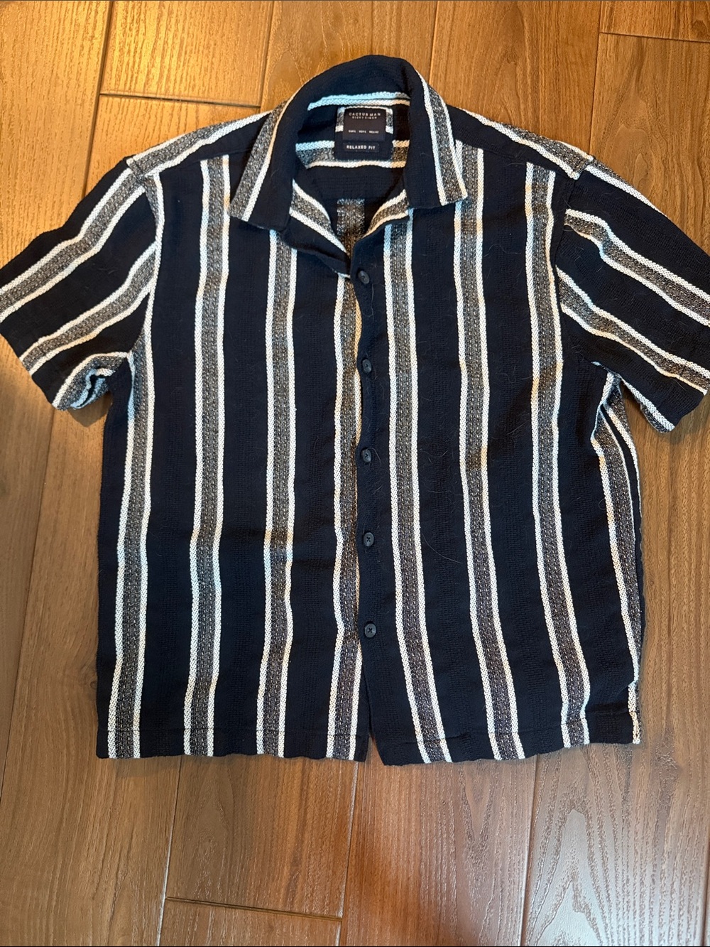 Casual Navy Striped Short-Sleeve Button-Down Shirt